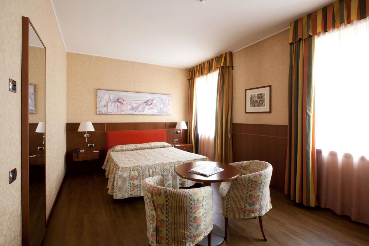 Palace Hotel Moderno Pordenone Εξωτερικό φωτογραφία